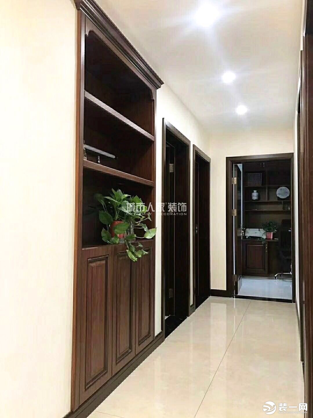 走廊柜子